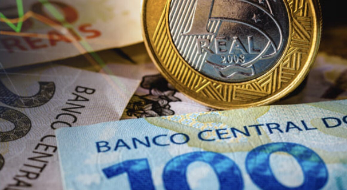 PROBLEMA FINANCEIRO: Produção industrial brasileira recua e fica abaixo das expectativas do mercado