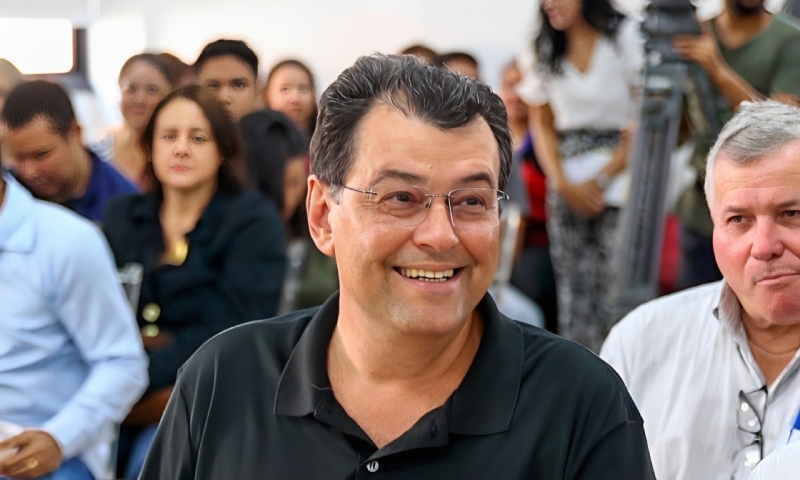 Eduardo Braga comemora decisão da Justiça que suspende restrição da Receita à Zona Franca de Manaus