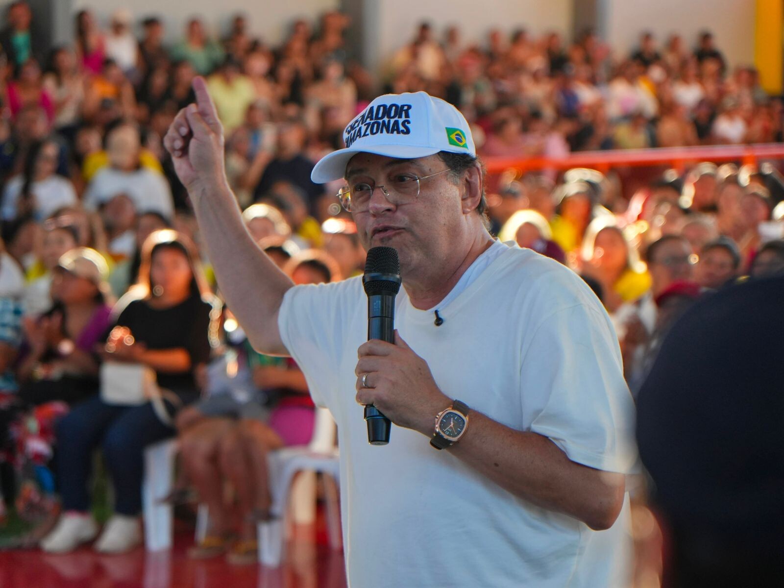 Eduardo Braga entrega obras e anuncia novos investimentos para Coari