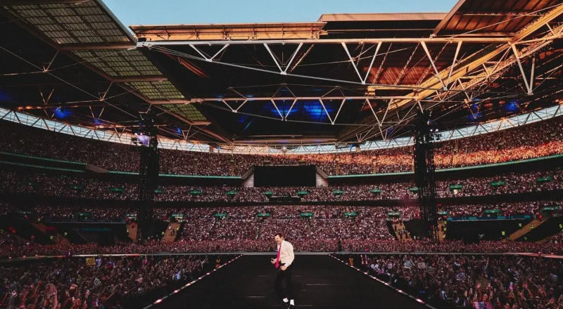 Harry Styles entra para o Guinness após bater recorde com 12 shows esgotados em Wembley