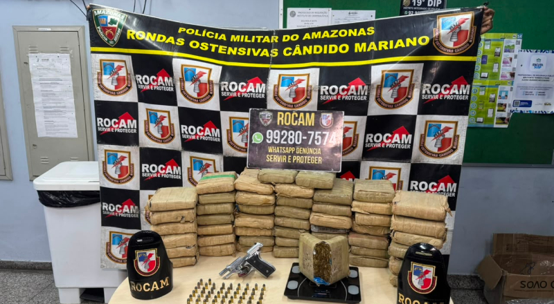 PM apreende aproximadamente 50 tabletes de maconha e 47 munições no bairro da Paz, em Manaus; veja vídeo