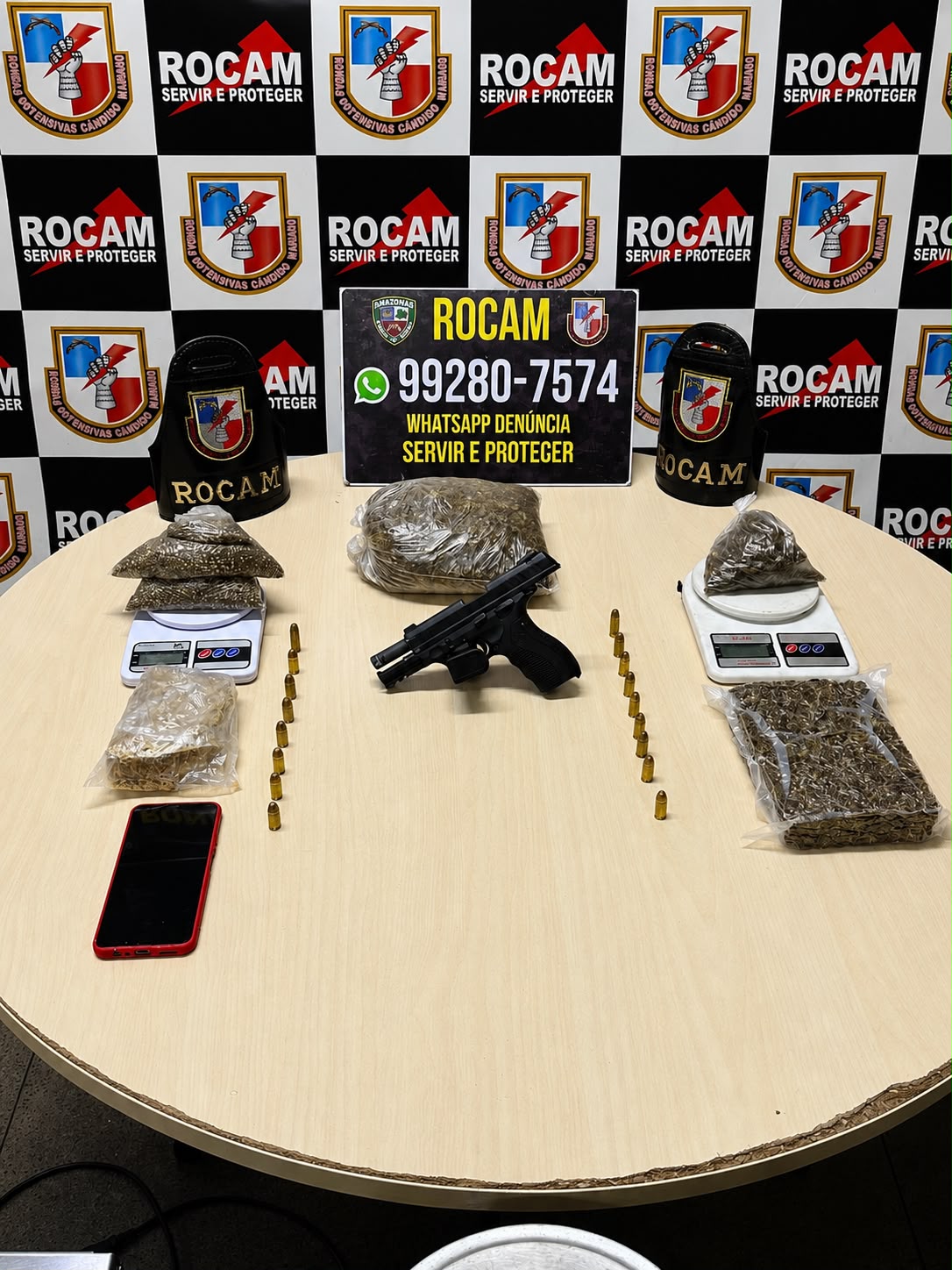 Suspeito é preso com drogas, arma e equipamentos usados no tráfico na zona Sul de Manaus