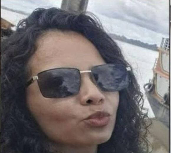 Mulher é encontrada morta com um tiro na cabeça; cenas fortes