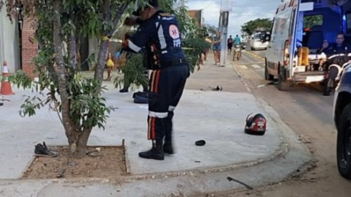 Saiba quem é o motociclista que teve a cabeça estourada após ser arremessado contra calçada em acidente