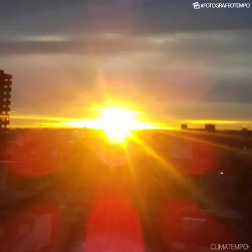 Manaus terá quinta-feira de forte calor, com 33°C, ar seco e sem previsão de chuva