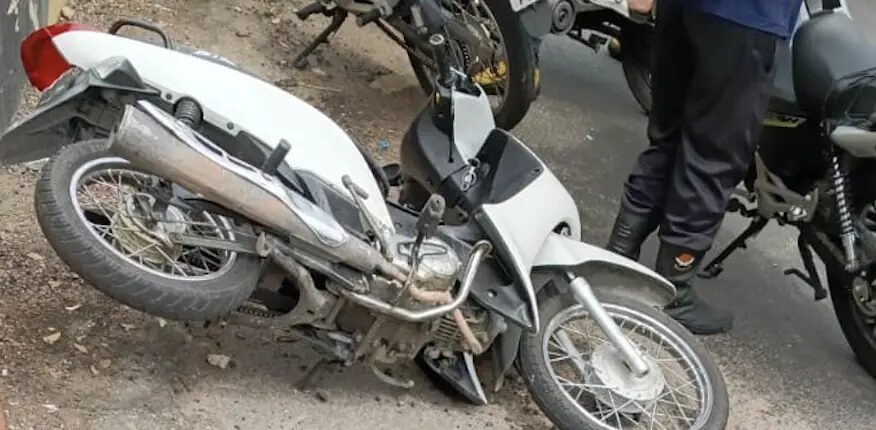 Urgente: acidente violento deixa motociclista em estado grave em Manaus; veja imagem