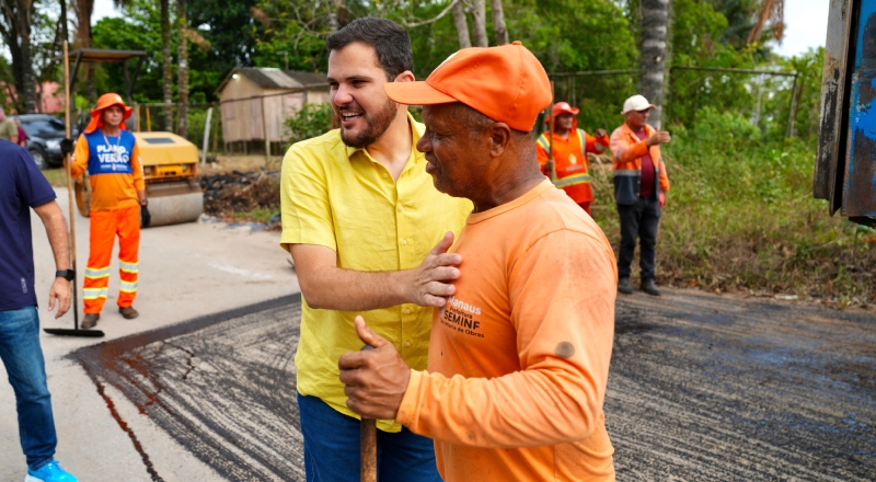 Prefeito Renato Junior fiscaliza serviços no ramal do Brasileirinho e anuncia três semanas de tapa-buracos para recuperar o trecho
