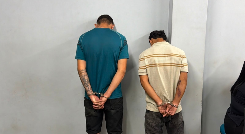 Dupla é presa por roubo de celulares na ZL de Manaus