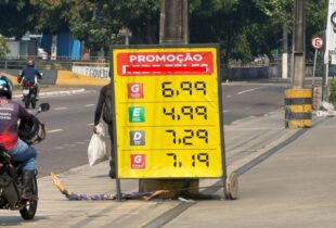 Um absurdo! Preço da gasolina sobe, pesa no bolso e assusta motoristas em Manaus