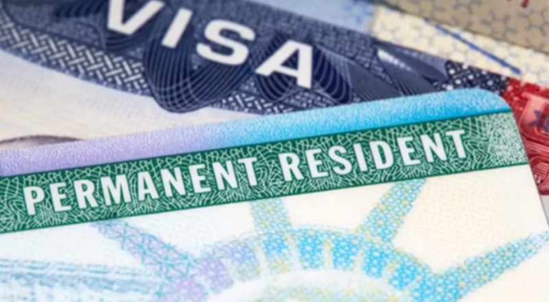 Governo Trump suspende temporariamente entrevistas para vistos de imigrantes; turismo não é afetado