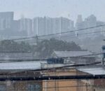Finalmente uma trégua? Chuva volta a cair em Manaus pelo segundo dia seguido em meio à fumaça