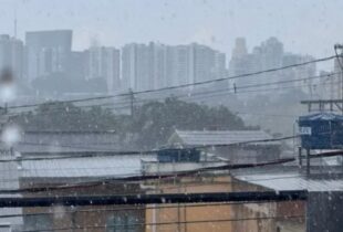 Finalmente uma trégua? Chuva volta a cair em Manaus pelo segundo dia seguido em meio à fumaça