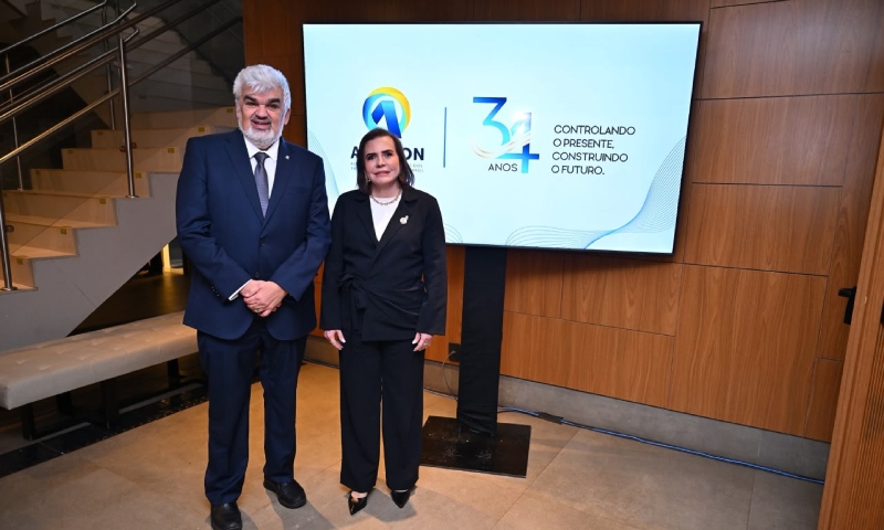Conselheiros do TCE-AM participam de solenidade pelos 34 anos da Atricon