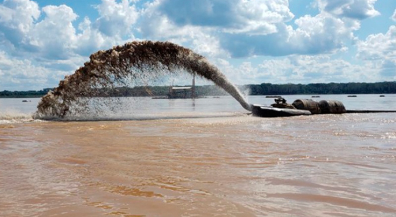DNIT inicia dragagem em quatro trechos de rios do Amazonas antes do avanço da seca