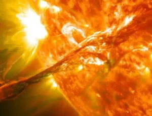 Alerta de tempestade solar nos EUA: especialistas avaliam se Flórida corre risco de apagão neste fim de semana
