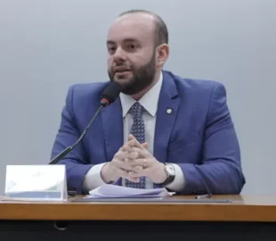 Fausto Jr cobra explicações da Âmbar após anúncio de interrupção de até 10 horas em Manaus