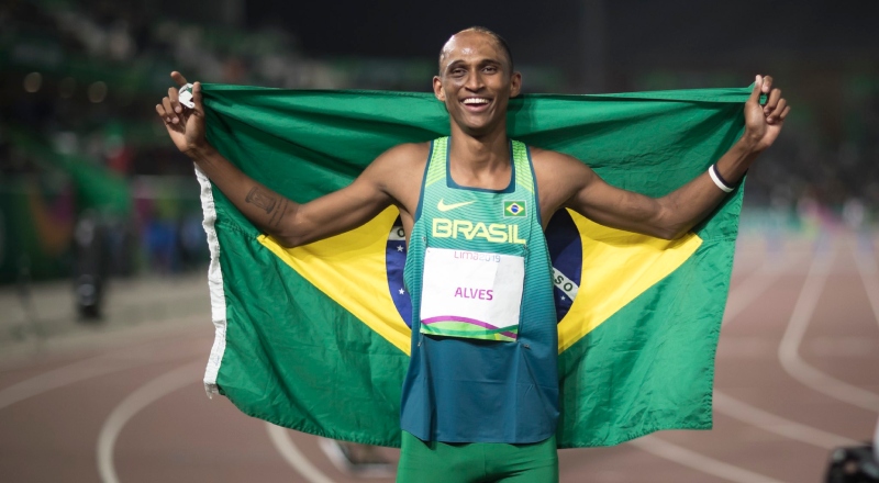 Alison dos Santos, o Piu, conquista terceiro título da Liga Diamante nos 400m com barreiras