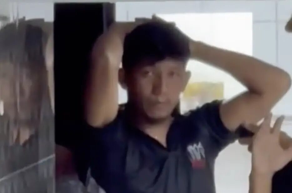 “Vou estour4r tua cabeça”: veja momento que bandido faz trabalhador de refém durante assalto a joalheria