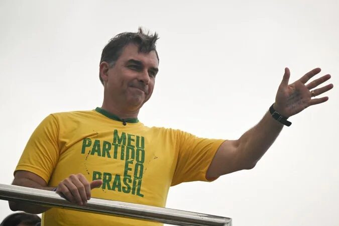 Candidato à Presidência, Flávio Bolsonaro desembarca em Manaus nesta sexta-feira para agenda de campanha; veja vídeo