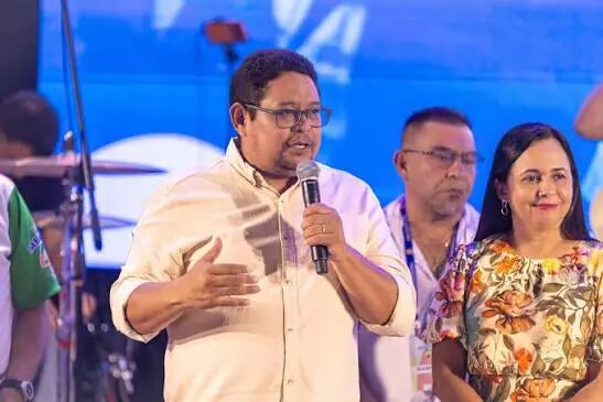 Prefeito de Tabatinga entra na mira do TCE-AM após denúncia por suposta ilegalidade; veja documentos