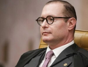 “Decepção”: Zanin nega pedido de senador e CPI do Banco Master segue sem avanço no Senado