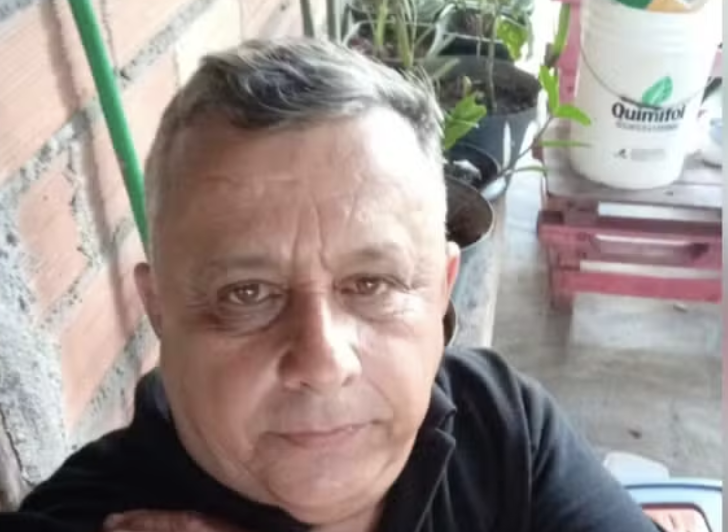 Homem tenta separar briga de casal e acaba assassinado com mais de 20 facadas; cenas f0rtes