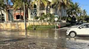 Alagamentos provocados pela maré alta colocam moradores em alerta no sul da Flórida