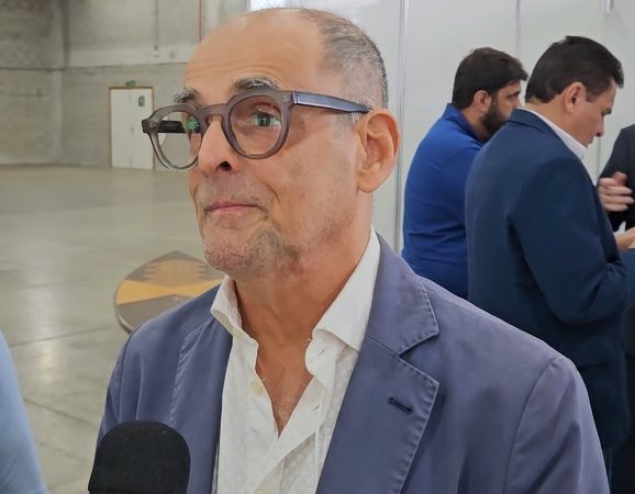 Prefeito de Urucará, Bosco Falabella, é alvo de denúncia por possíveis irregularidades em licitação; veja documento