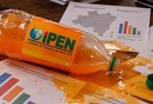 'Pesquisa Fanta': TRE-AM suspende divulgação de pesquisa eleitoral do IPEN após constatar omissão de bairros em 10 municípios