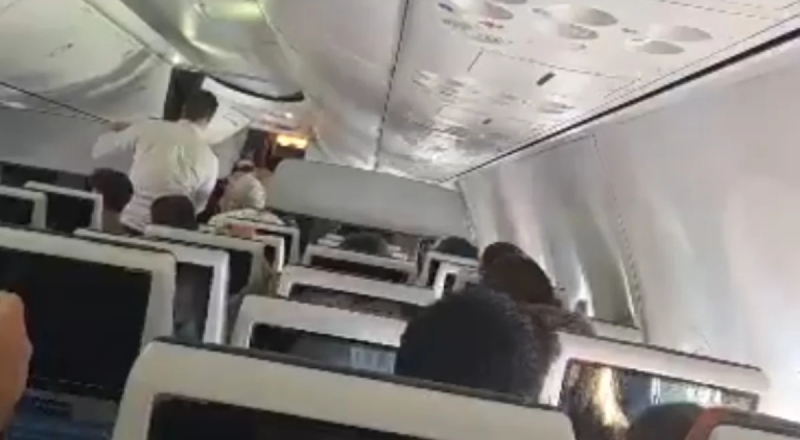 Pânico a bordo: voo com destino a Israel desvia para Arábia Saudita após emergência; veja vídeo