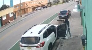 Tudo filmado : homem morre em tiroteio no meio da rua em Miami; veja vídeo
