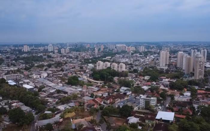 Manaus terá sexta-feira de calor e pancadas de chuva