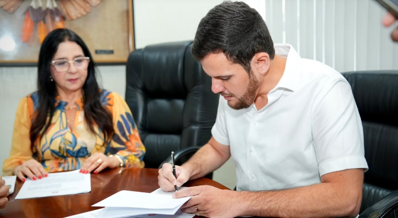 Prefeito Renato Junior assina acordo de cooperação técnica com o MP-AM e parceria se torna referência em ações de incentivo à preservação ambiental