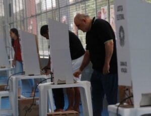 Eleições: veja quem tem prioridade na fila de votação neste domingo (4)