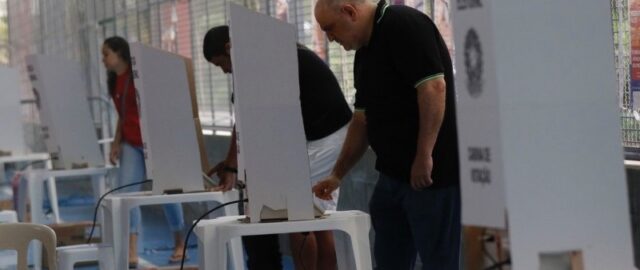 Eleições: veja quem tem prioridade na fila de votação neste domingo (4)