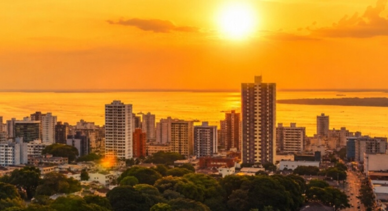 Manaus amanhece com garoa, mas calor pode chegar aos 36°C nesta segunda-feira