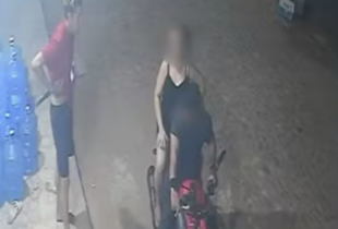 Assalto com “final surpresa”: suspeito leva pedr4da e apaga durante a ação; veja vídeo