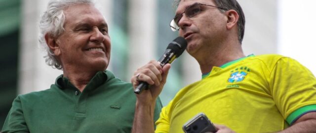 Ronaldo Caiado irá apoiar Flávio Bolsonaro no 2º turno