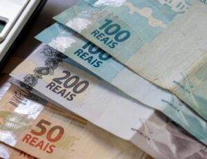 13º salário chega mais cedo em 2026 e segunda parcela deverá ser paga até 18 de dezembro