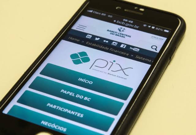 Pix Automático deve ganhar nova função e poderá ser usado em contas-salário em 2027