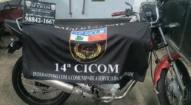 PM apreende motocicleta com placa adulterada e restrição de roubo em Manaus