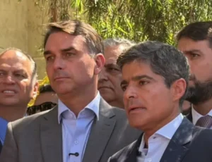 ACM Neto declara apoio a Flávio Bolsonaro e anuncia mobilização na Bahia