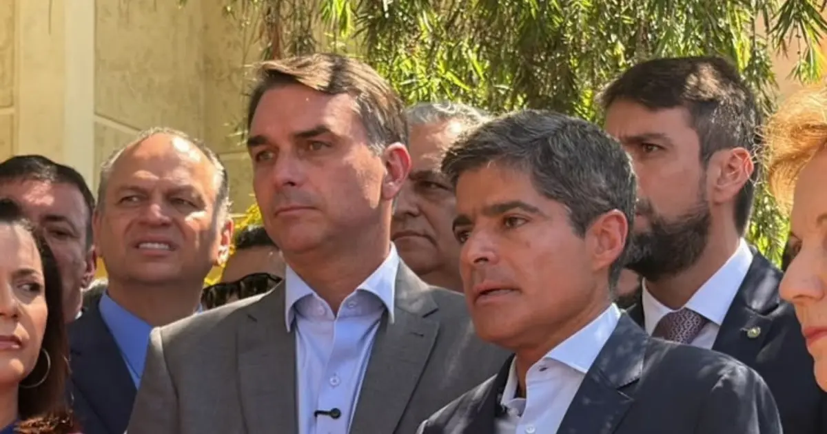ACM Neto declara apoio a Flávio Bolsonaro e anuncia mobilização na Bahia