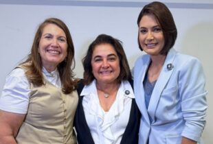 Michelle Bolsonaro e Bia Kicis declaram apoio eleitoral a Maria do Carmo; veja vídeo