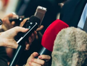 Imprensa sofreu mais de 14 mil ataques nas redes sociais durante o primeiro turno das eleições de 2026
