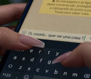 Escândalo na firma: mulher que transformou chat da empresa em 'motel virtual' com colegas casados toma justa causa