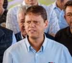 Governador de São Paulo, Tarcísio de Freitas, mobiliza força-tarefa para ajudar o Amazonas