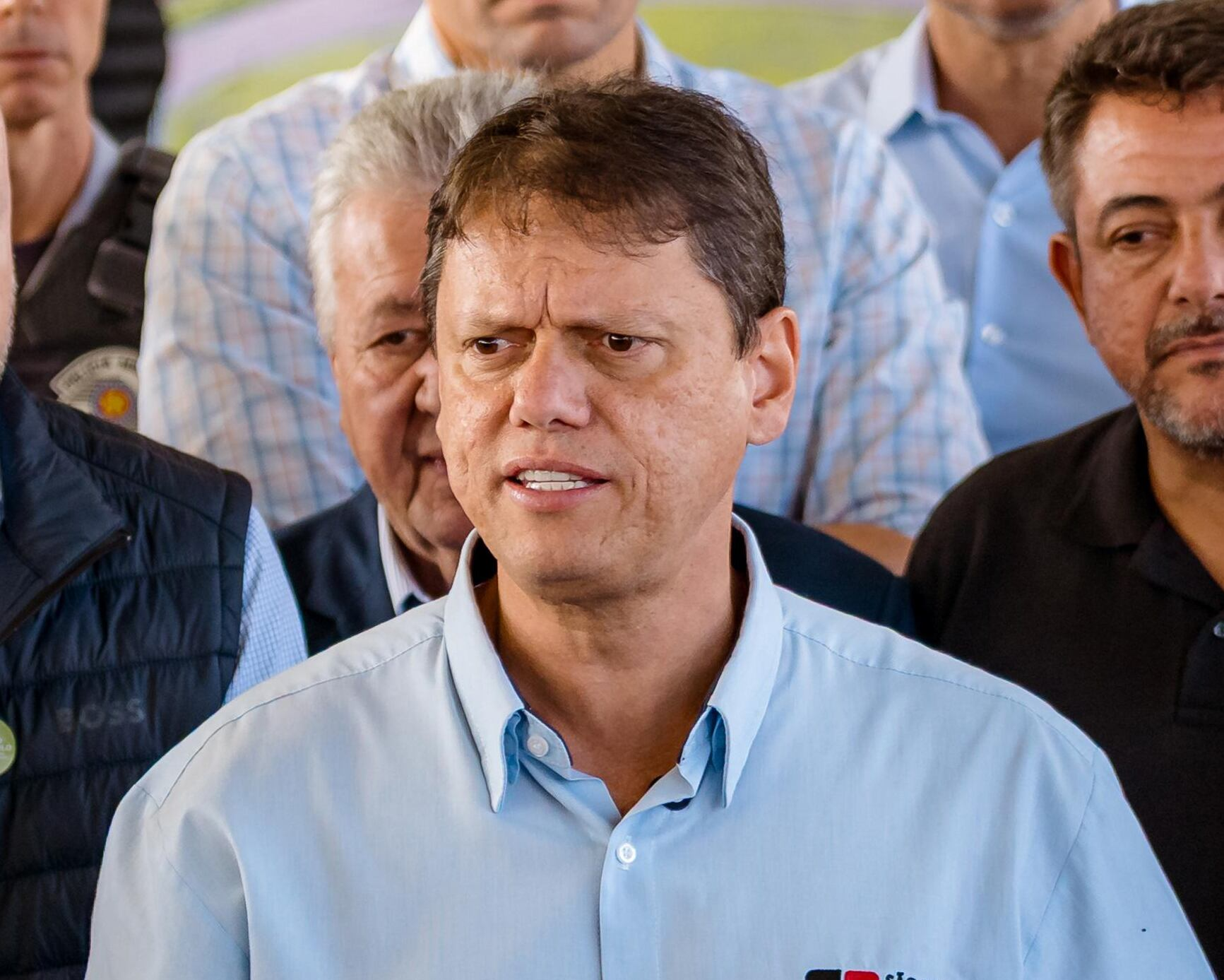 Governador de São Paulo, Tarcísio de Freitas, mobiliza força-tarefa para ajudar o Amazonas