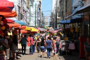 Mesmo com feriado, serviços essenciais seguem funcionando em Manaus nesta segunda-feira