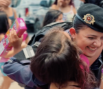Força Tática da PMAM realiza ação solidária e distribui brinquedos no Dia das Crianças; veja vídeo